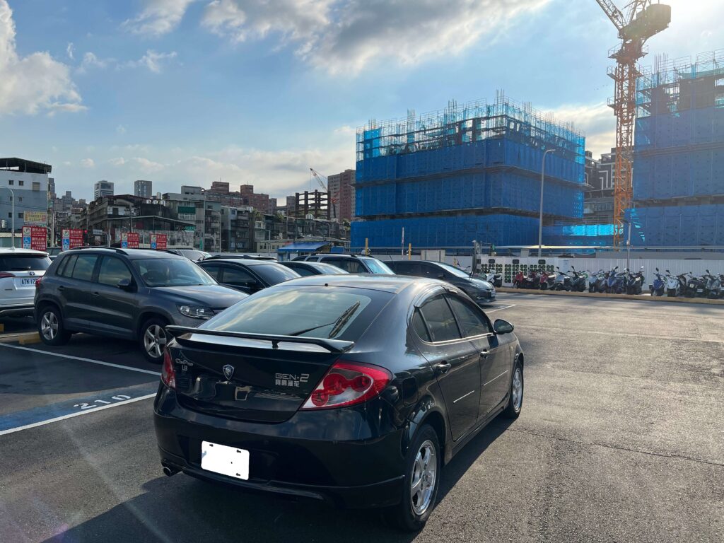 Gen2黑左後車牌己遮