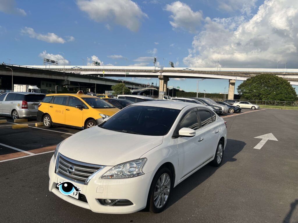 NISSAN SENTRA白